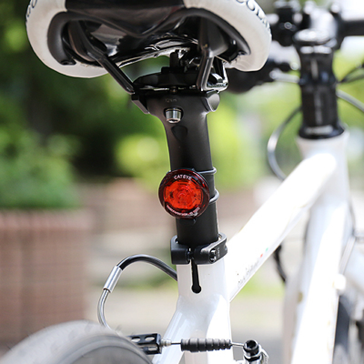 Cat Eye Wearable Mini Rear Light