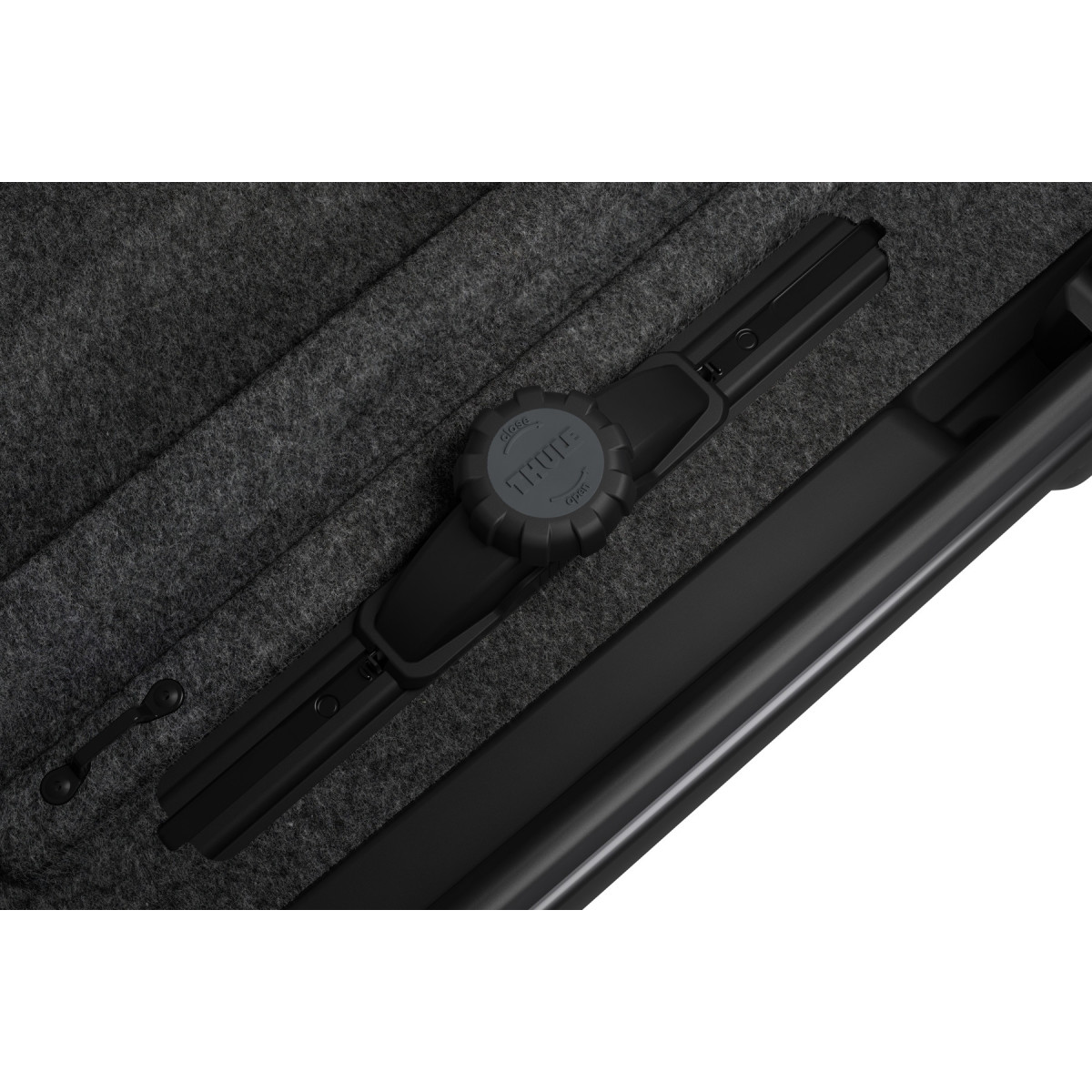Thule Vector M Cargo Carrier |  | Titan Matte