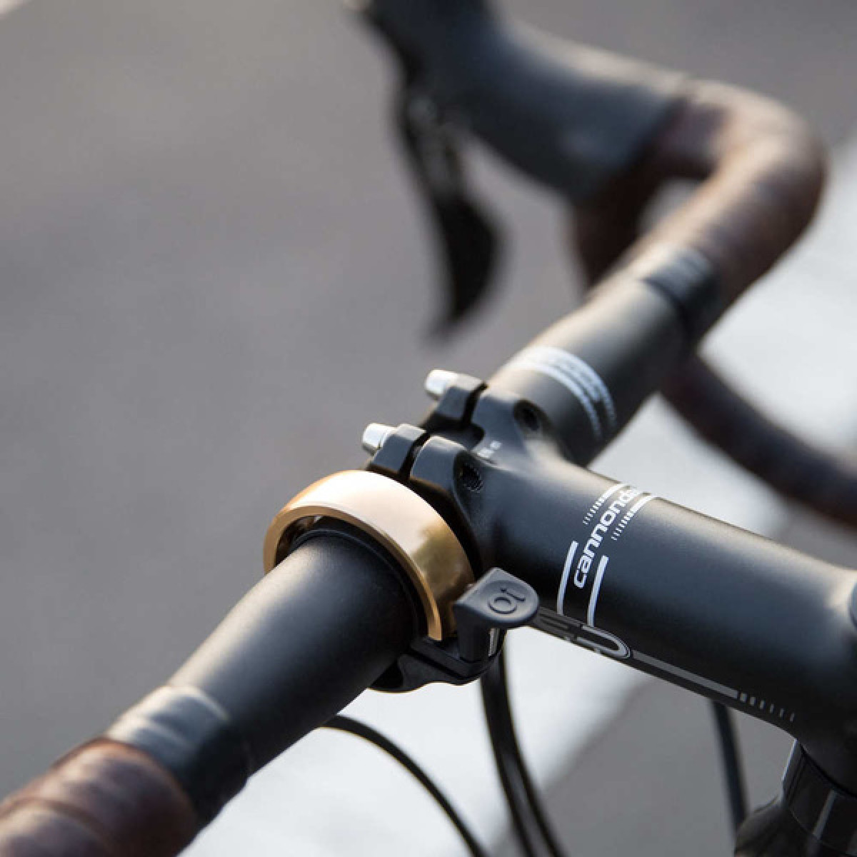 Knog Oi Classic Small jalgrattakell | 22.2 mm | Silver Polished