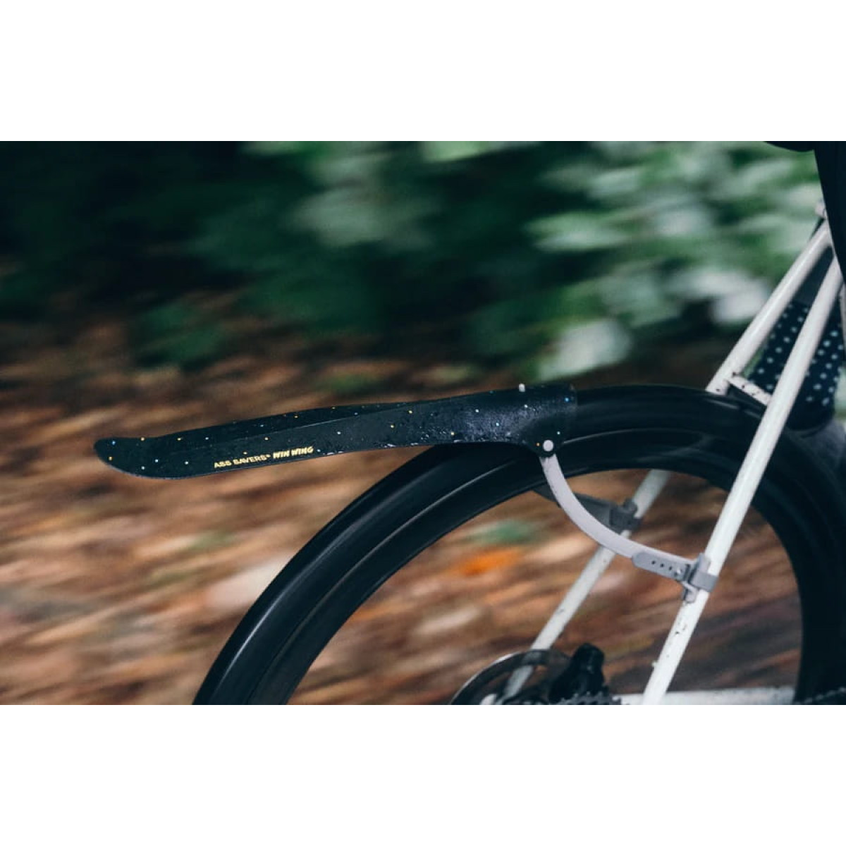 Ass Savers Win Wing 2 Road porilaud | Praline
