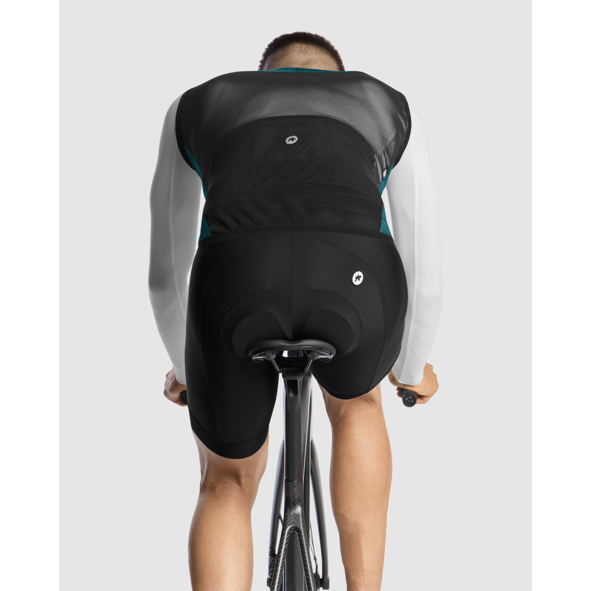 Assos Mille GT c2 Wind Man's Vest | Foundation Green