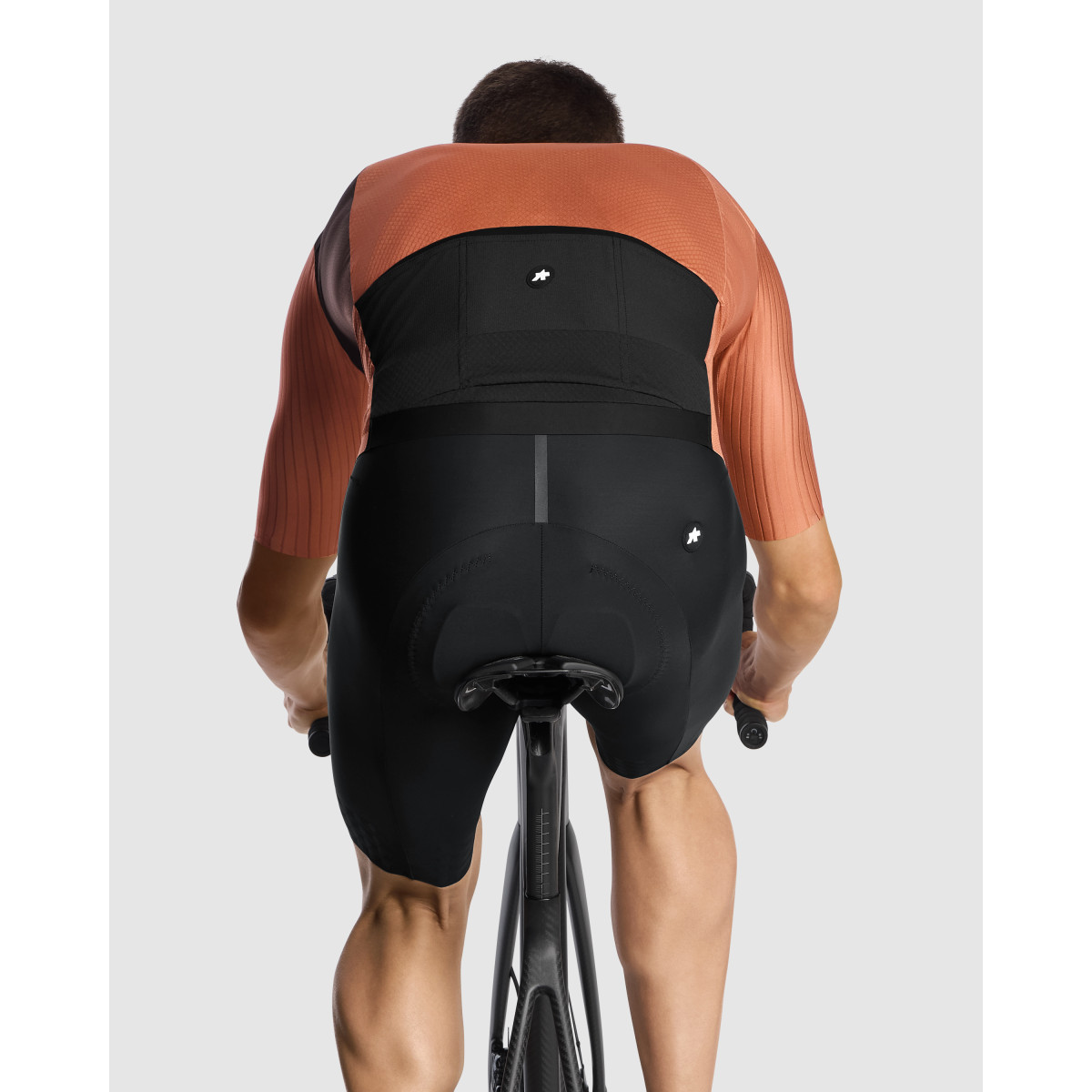 Assos Equipe RS S11 vīriešu krekls | Rusty Brown
