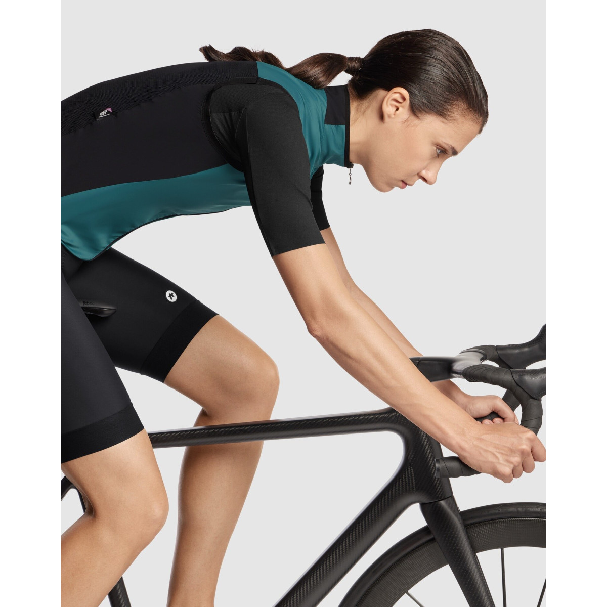 Assos Uma GT Wind c2 Women Vest | Foundation Green