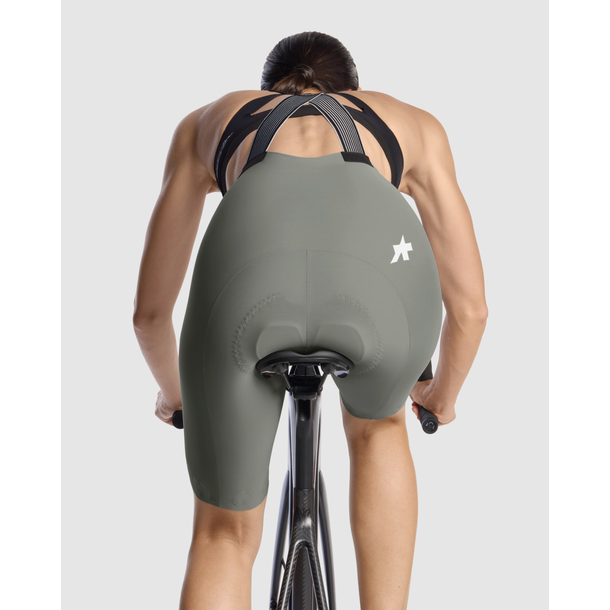 Assos Dyora R S11 sieviešu bikšu šorti ar lencēm | Edge Green