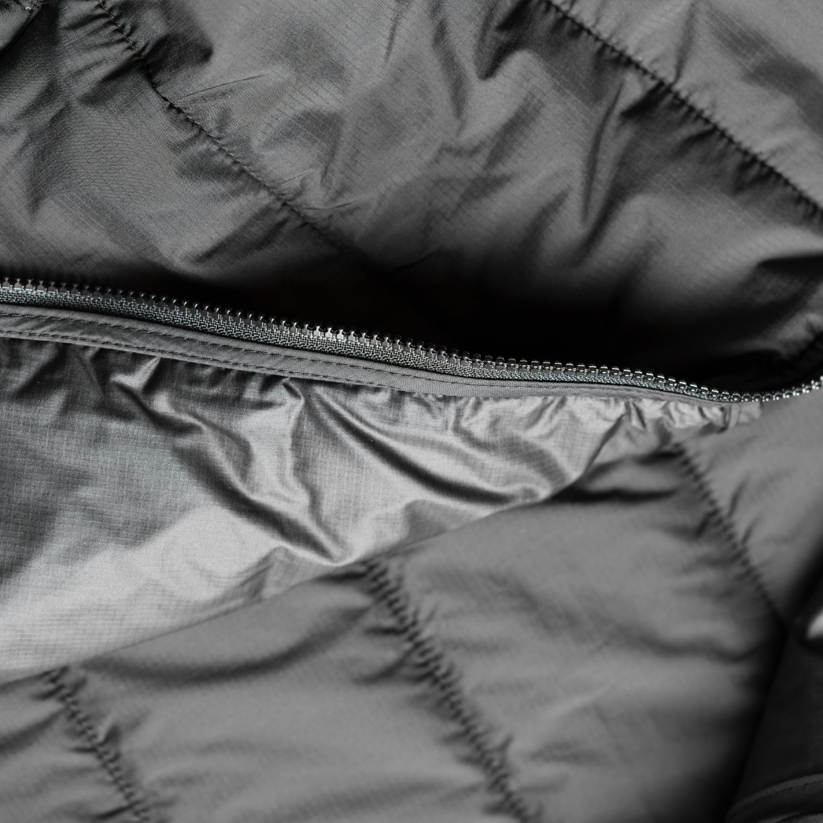 GripGrab EXPLR Insulated vīriešu jaka | Black