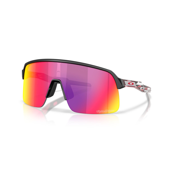 Oakley Sutro Lite saulesbrilles | Troy Lee Designs | Matte Black - Prizm Road Oakley Sutro Lite saulesbrilles | Troy Lee Designs | Matte Black - Prizm Road