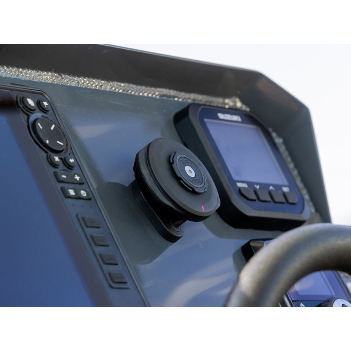 Quad Lock® 360 alus - peidetud | väike - läbi kaabli