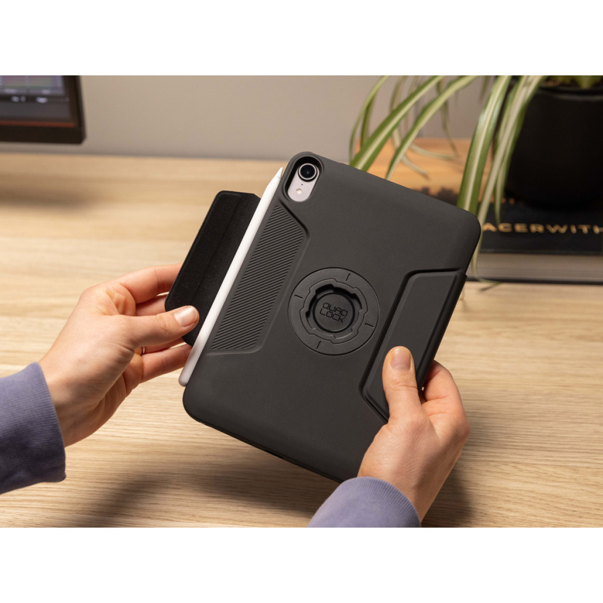 Quad Lock® MAG iPad Mini (6. paaudzes) Folio aizsardzība