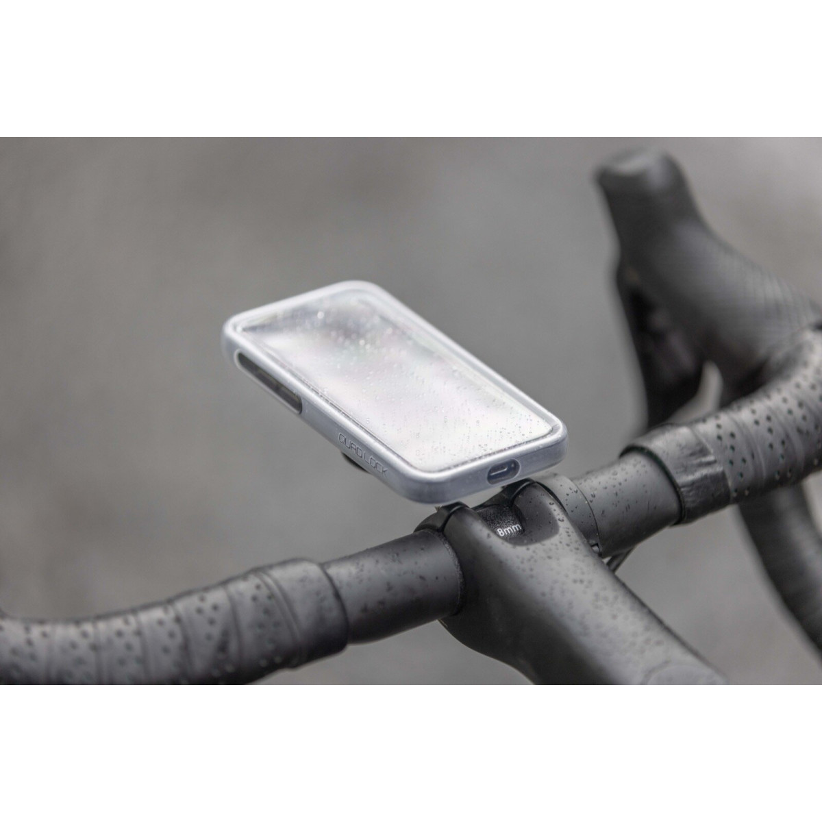 Quad Lock® MAG iPhone 16 Pro Max Poncho