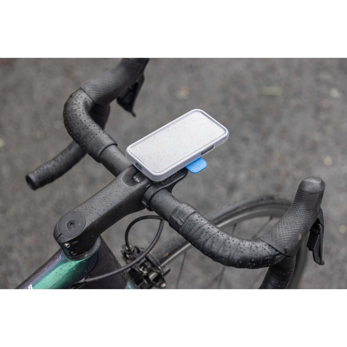 Quad Lock® MAG iPhone 15 Poncho