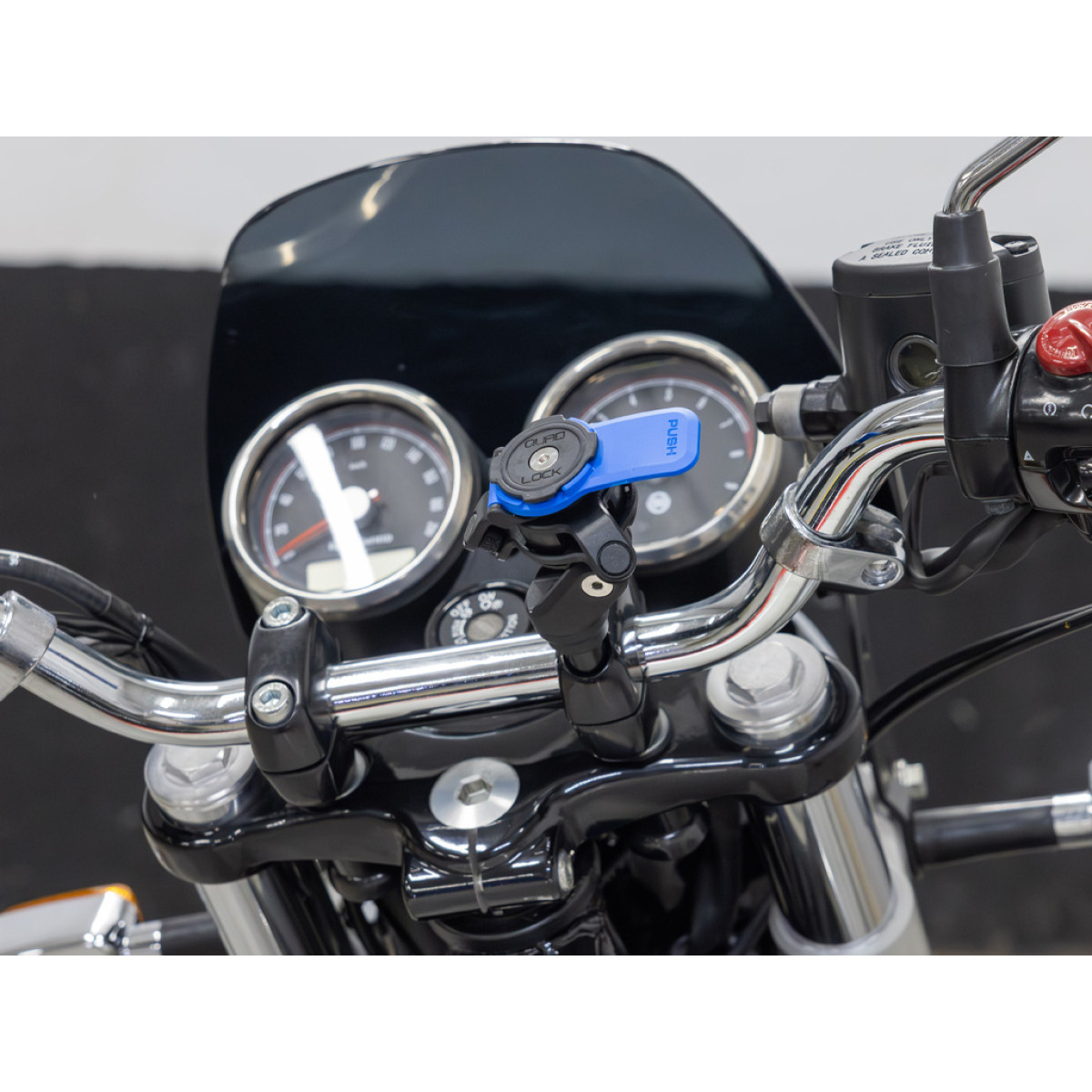 Quad Lock®® Motorcycle - Handlebar Clamp Bolt Mount