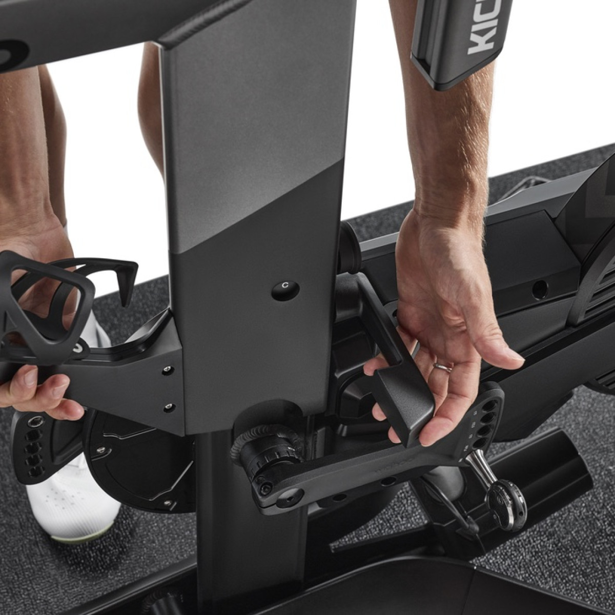 Wahoo KICKR BIKE PRO Indoor Trainer