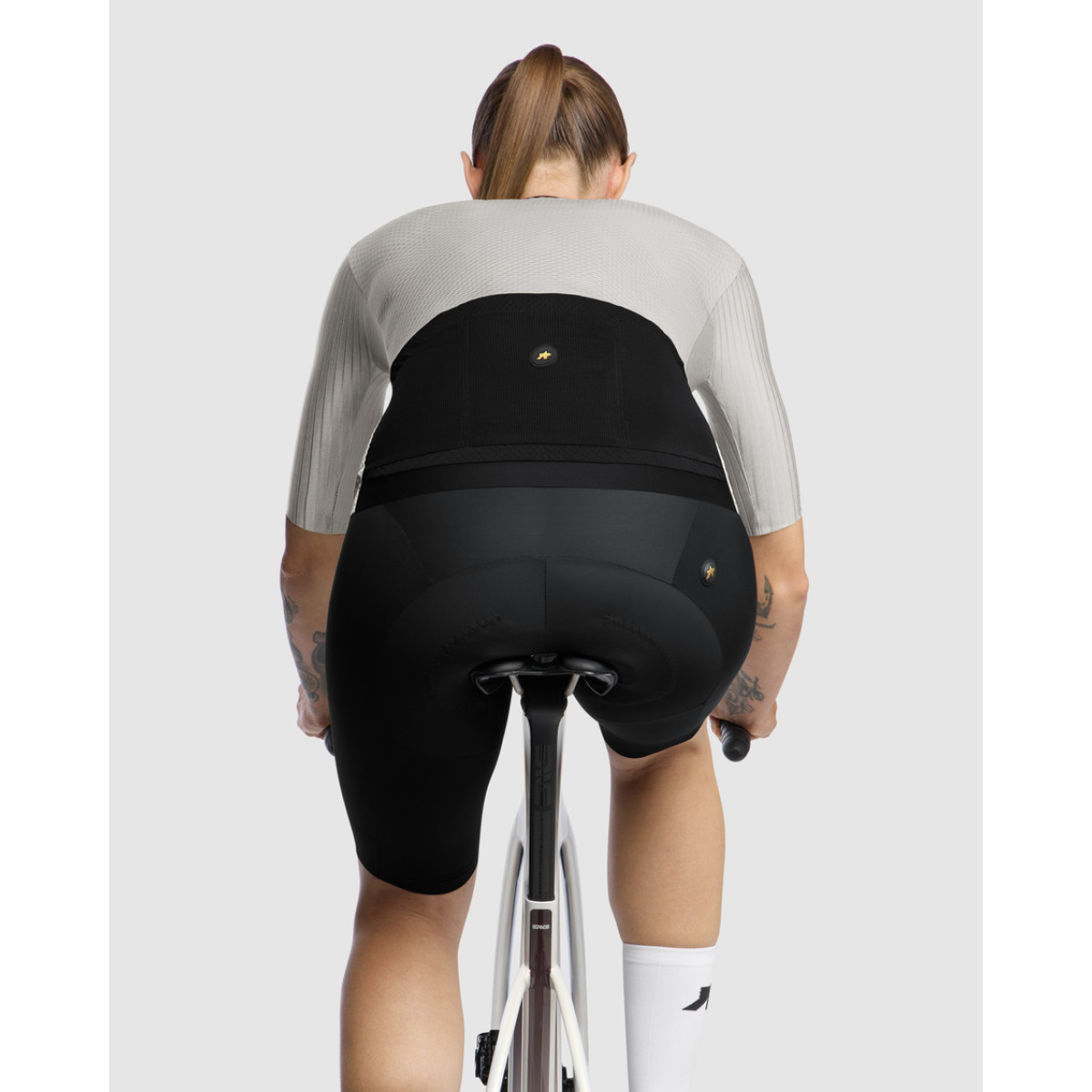 Assos Dyora RSV S11 sieviešu krekls | Almond Milk