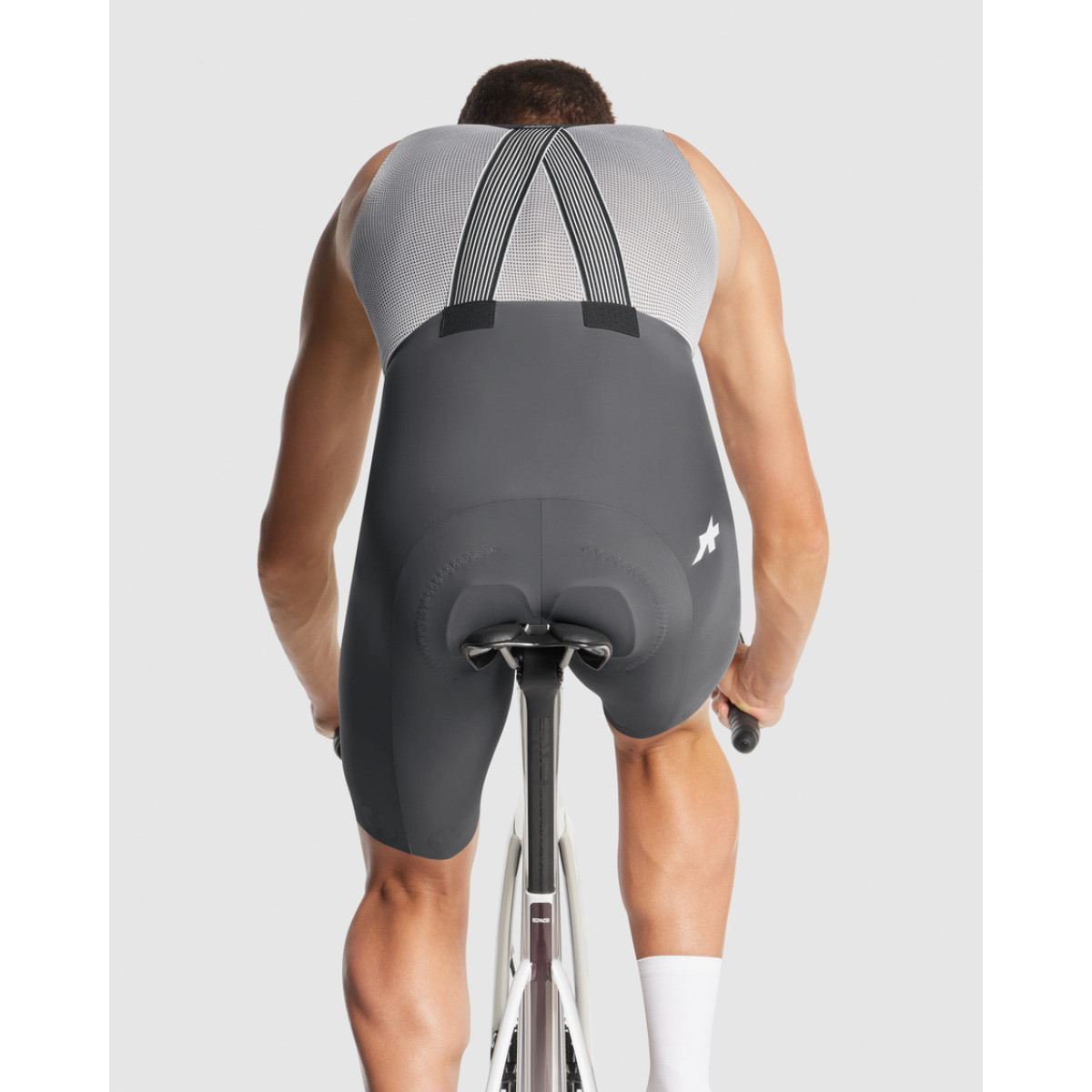 Assos Equipe R S11 šorti | Robust Grey
