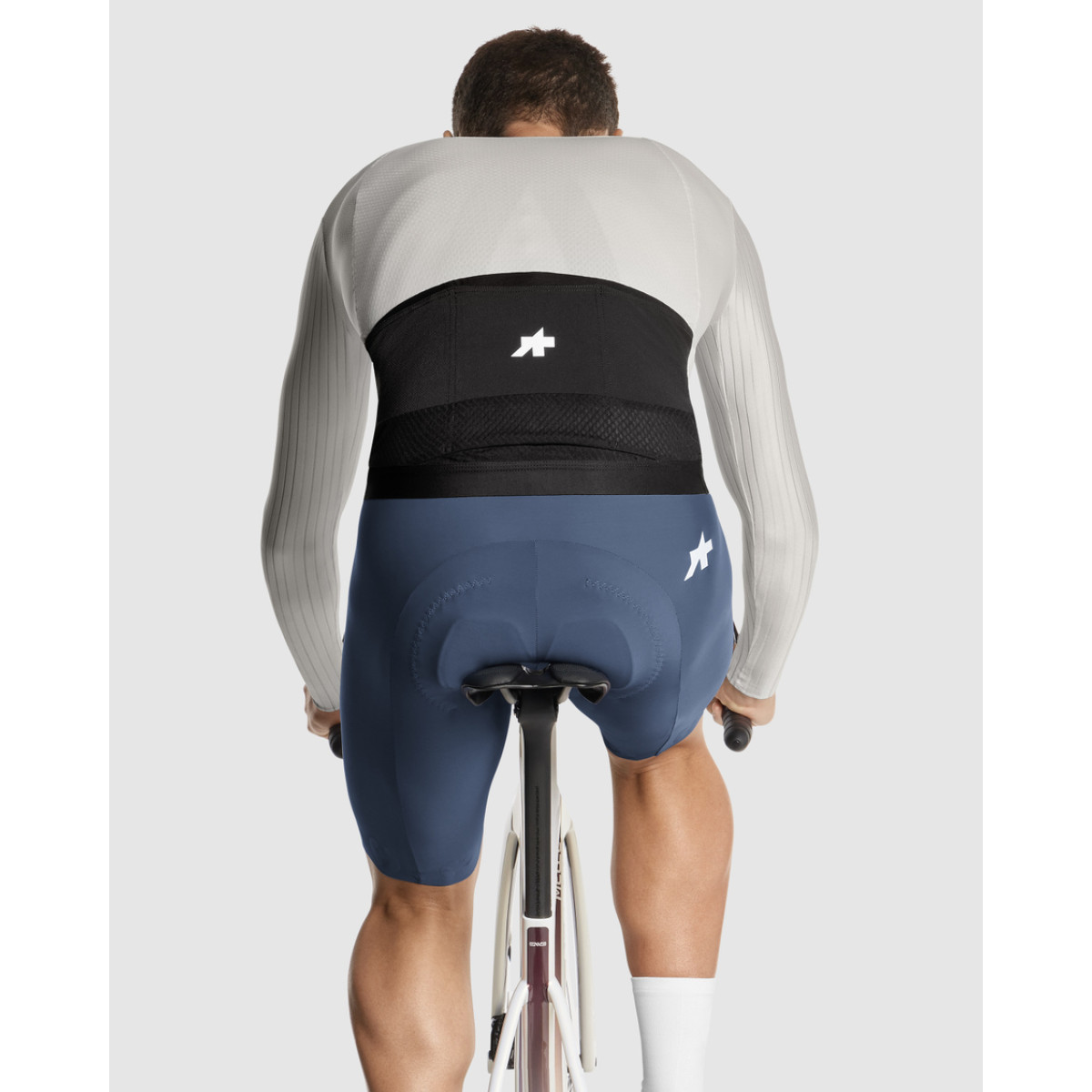 Assos Equipe RS S11 LS vīriešu krekls | Almond Milk