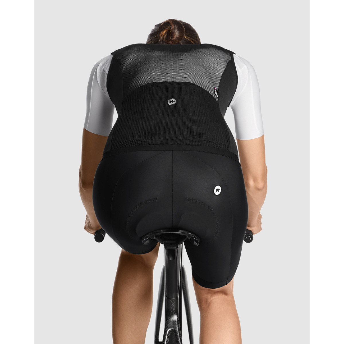 Assos Uma GT c2 naiste tuulevesti | Must seeria
