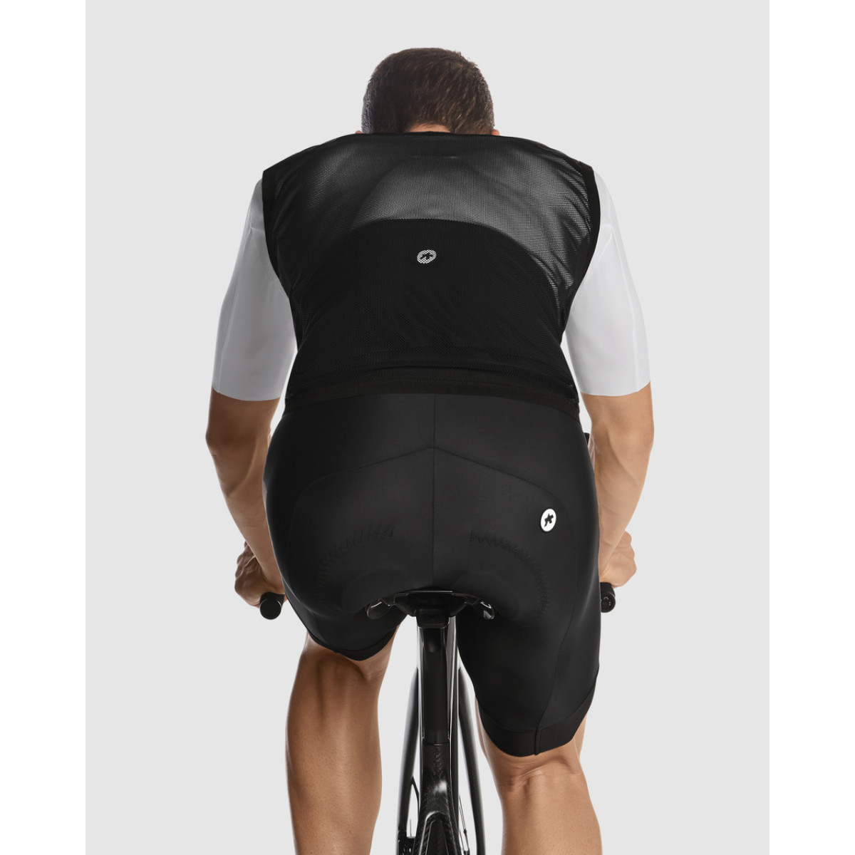 Assos Mille GT c2 Wind Man's Vest | Black Series