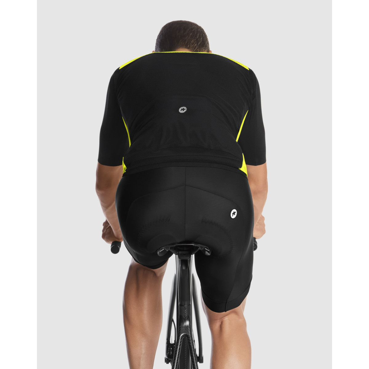 Assos Mille GT c2 Wind Vest | Moon Sand