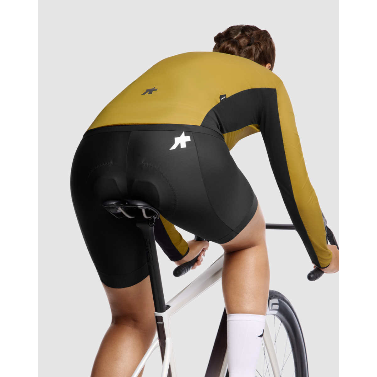 Assos UMA GT Wind S11 Sieviešu vēja jaka | Golden Yellow