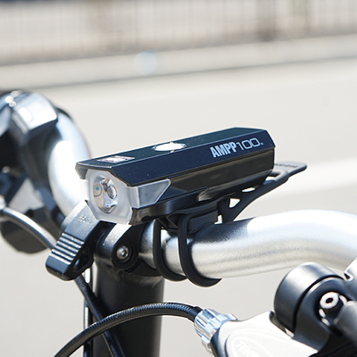 Cat Eye AMPP100 jalgratta esituli | Micro USB