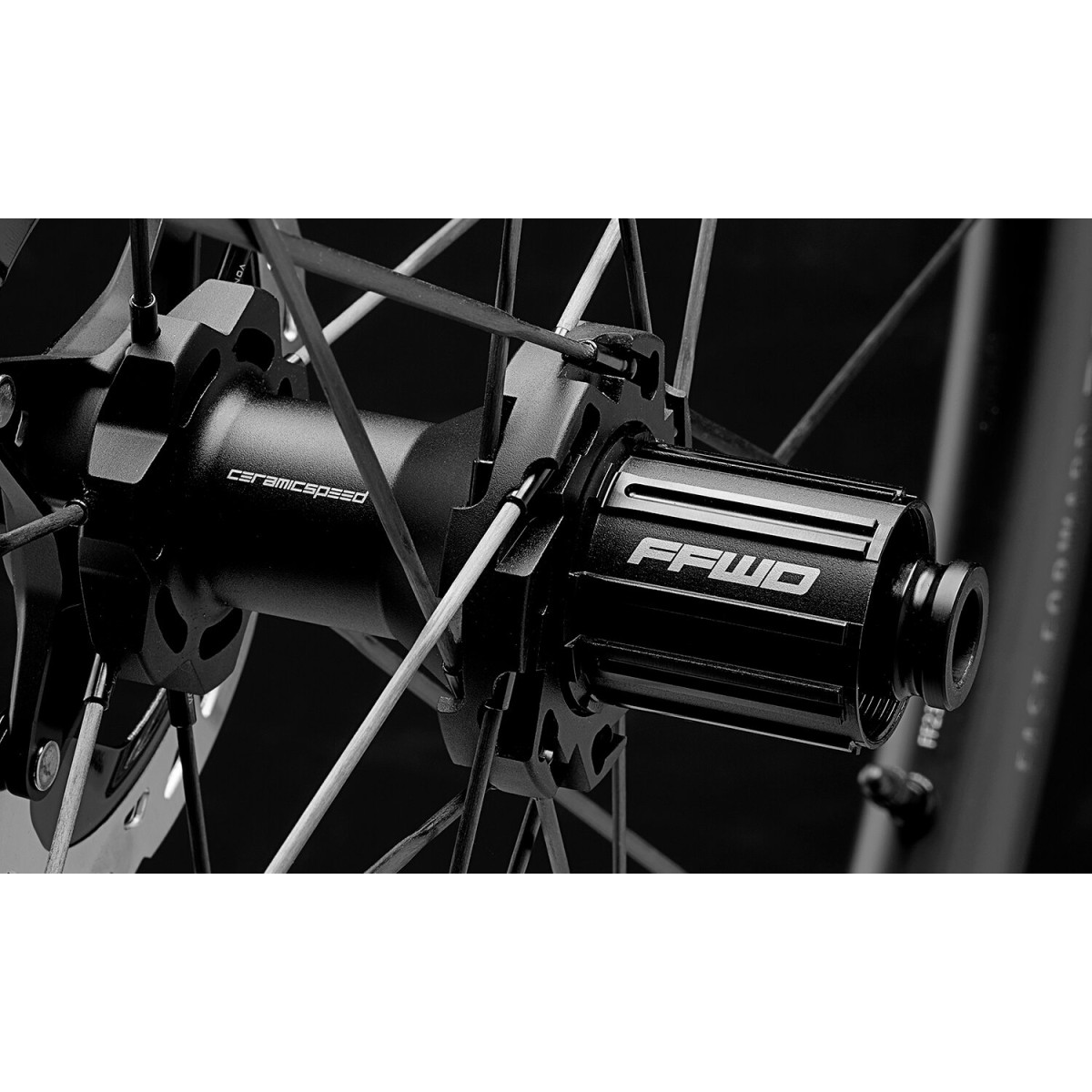Fast Forward RAW 55 oglekļa ratu komplekts | Gloss Black