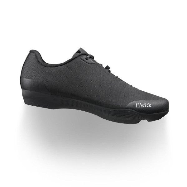 Fizik Beat gravel kruusakingad | Black - Black Fizik Beat gravel kruusakingad | Black - Black