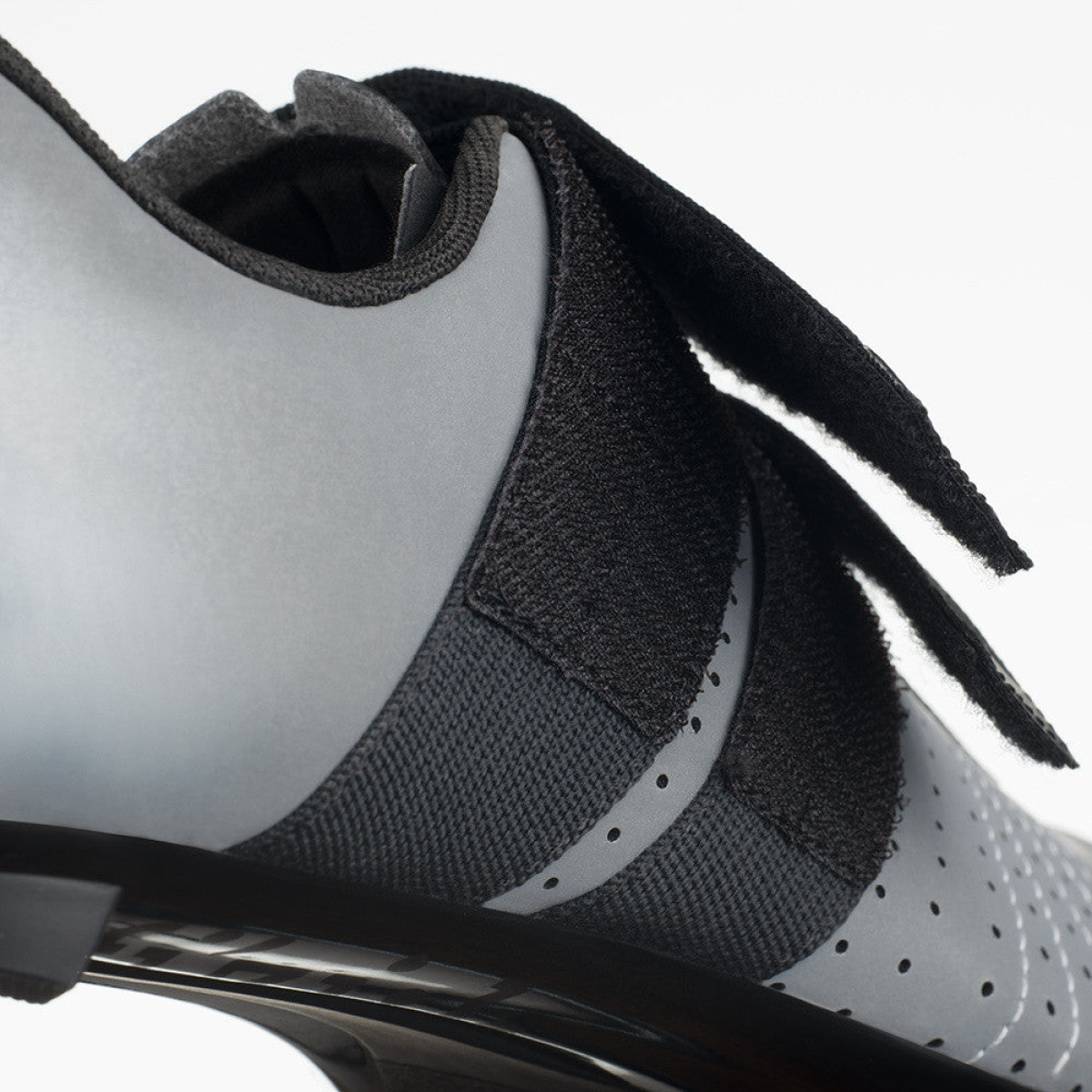 Fizik Tempo Powerstrap R5 Road Shoes | Grey - Black