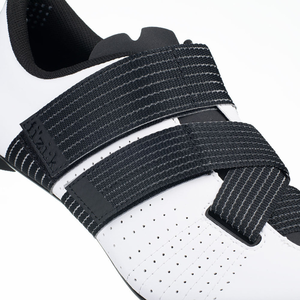 Fizik Tempo Powerstrap R5 šosejas apavi | White - Black