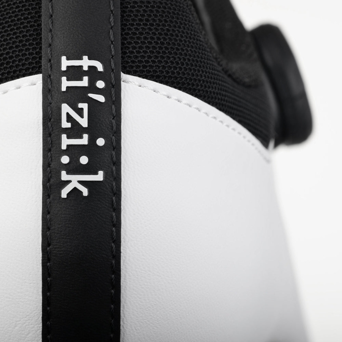 Fizik Vento Omna šosejas apavi | White - Black