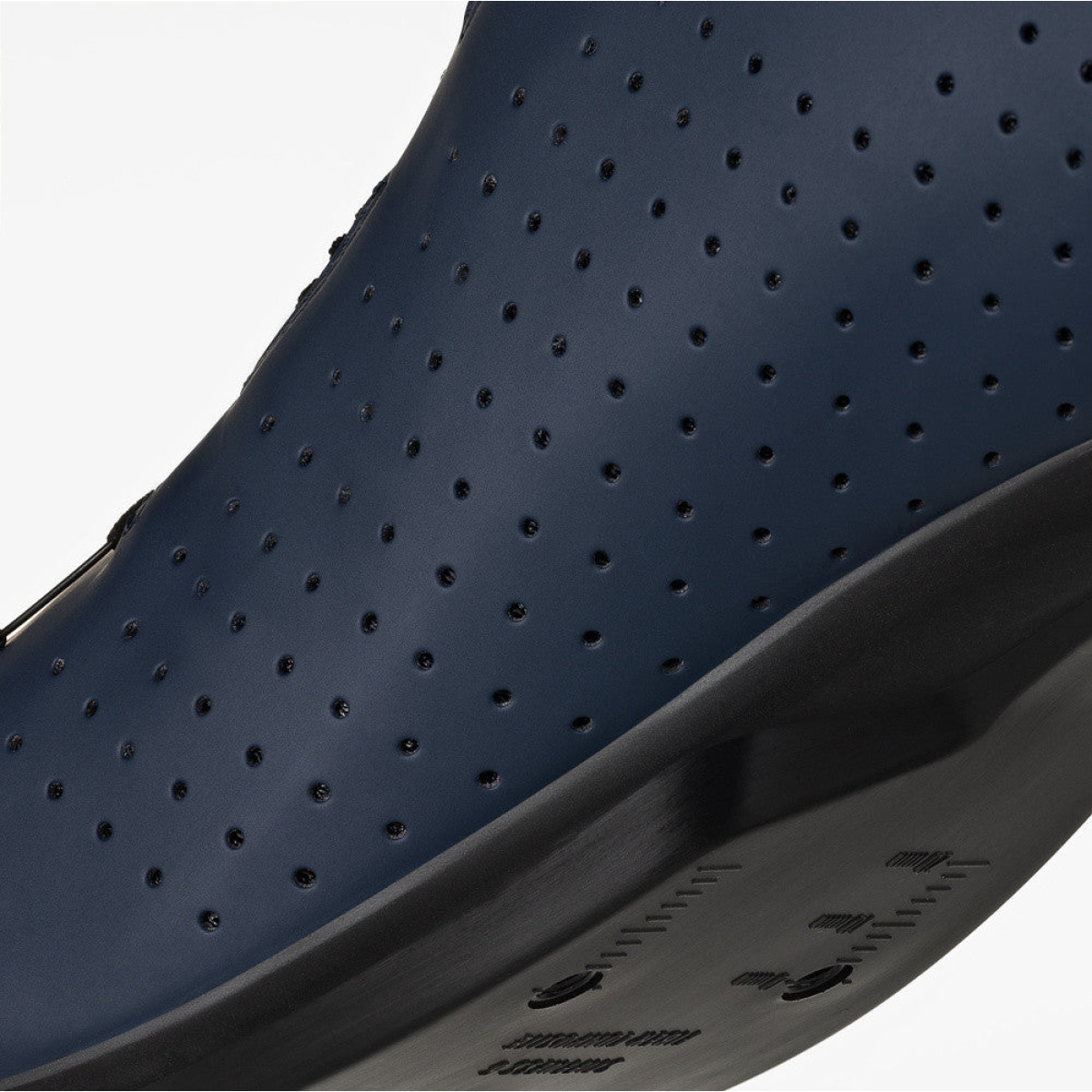 Fizik Vento Omna Wide šosejas apavi | Navy - Black