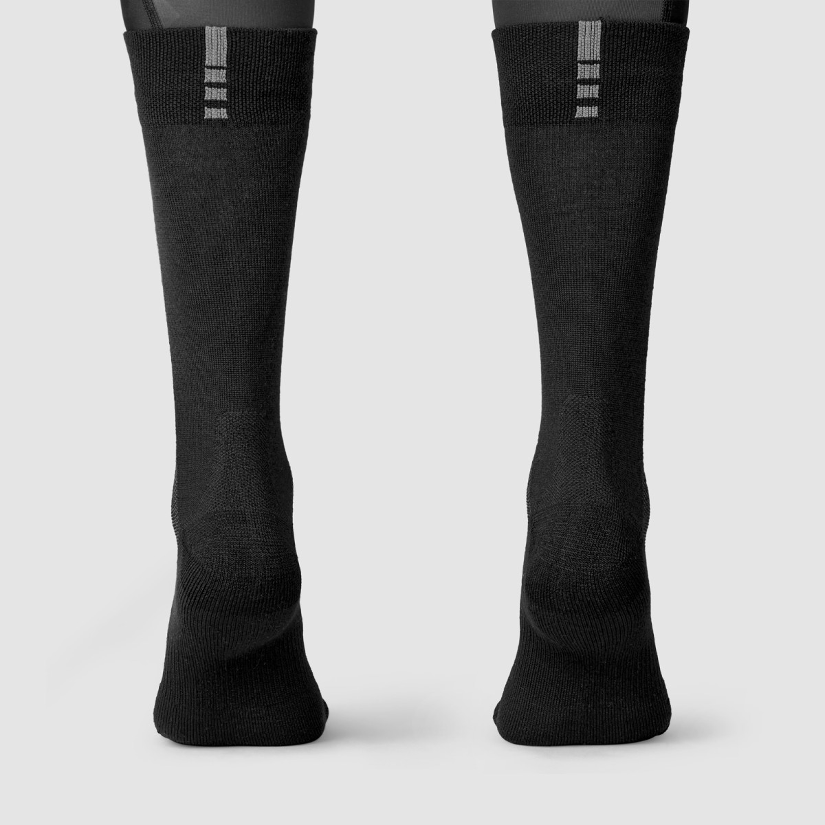 GripGrab Alpine Merino zeķes ar augstu piegriezumu | Black