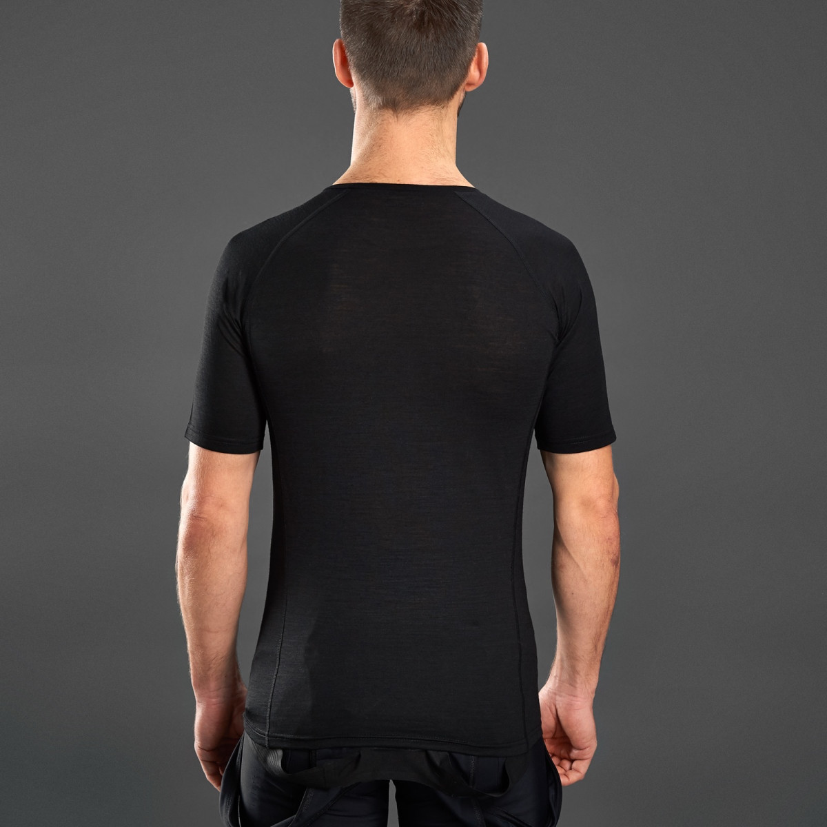 GripGrab Merino Polyfibre lühikeste varrukatega baaskate | Must