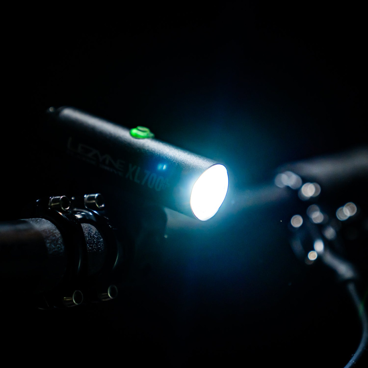 Lezyne Classic Drive XL 700+ priekšējais lukturis