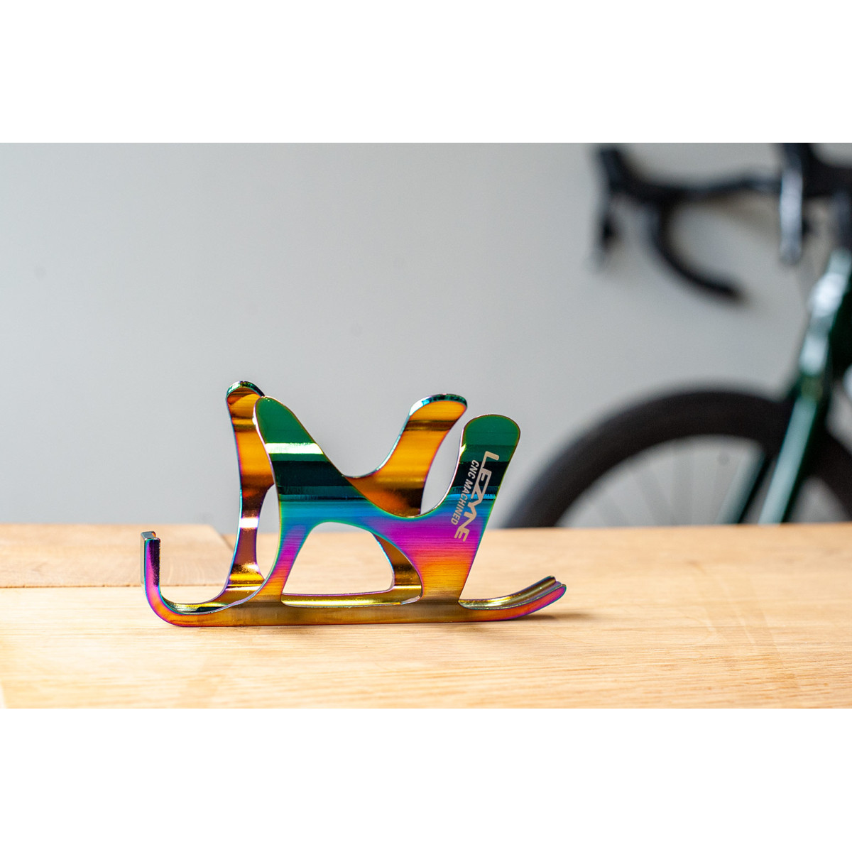 Lezyne CNC AL pudeles turētājs | Neo Metallic