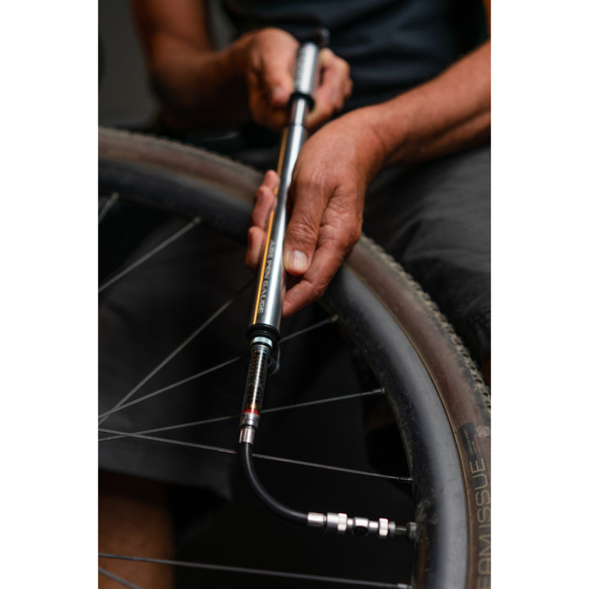 Lezyne Gauge Drive HP mini pumpis | Melns spīdums