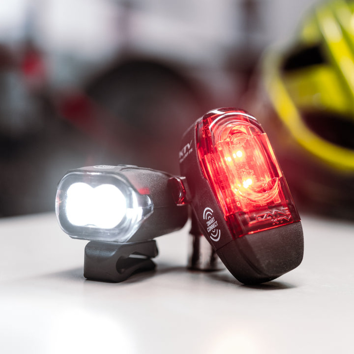 Lezyne KTV Drive Pro Smart velosipēdu lukturu komplekts