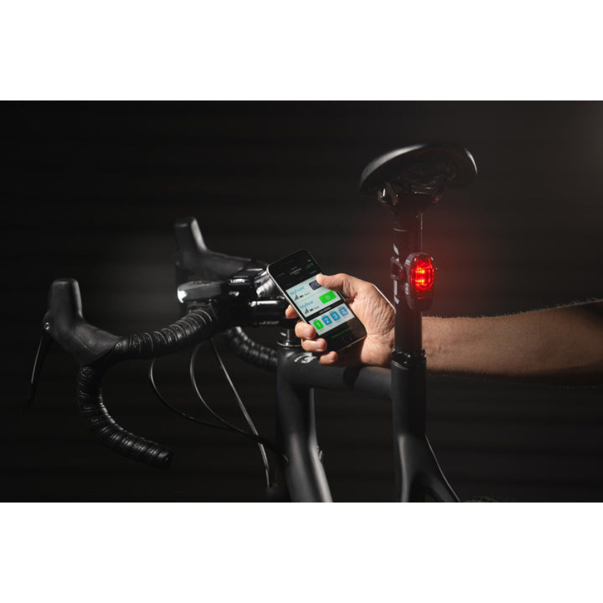 Lezyne KTV Drive Pro Smart velosipēdu lukturu komplekts