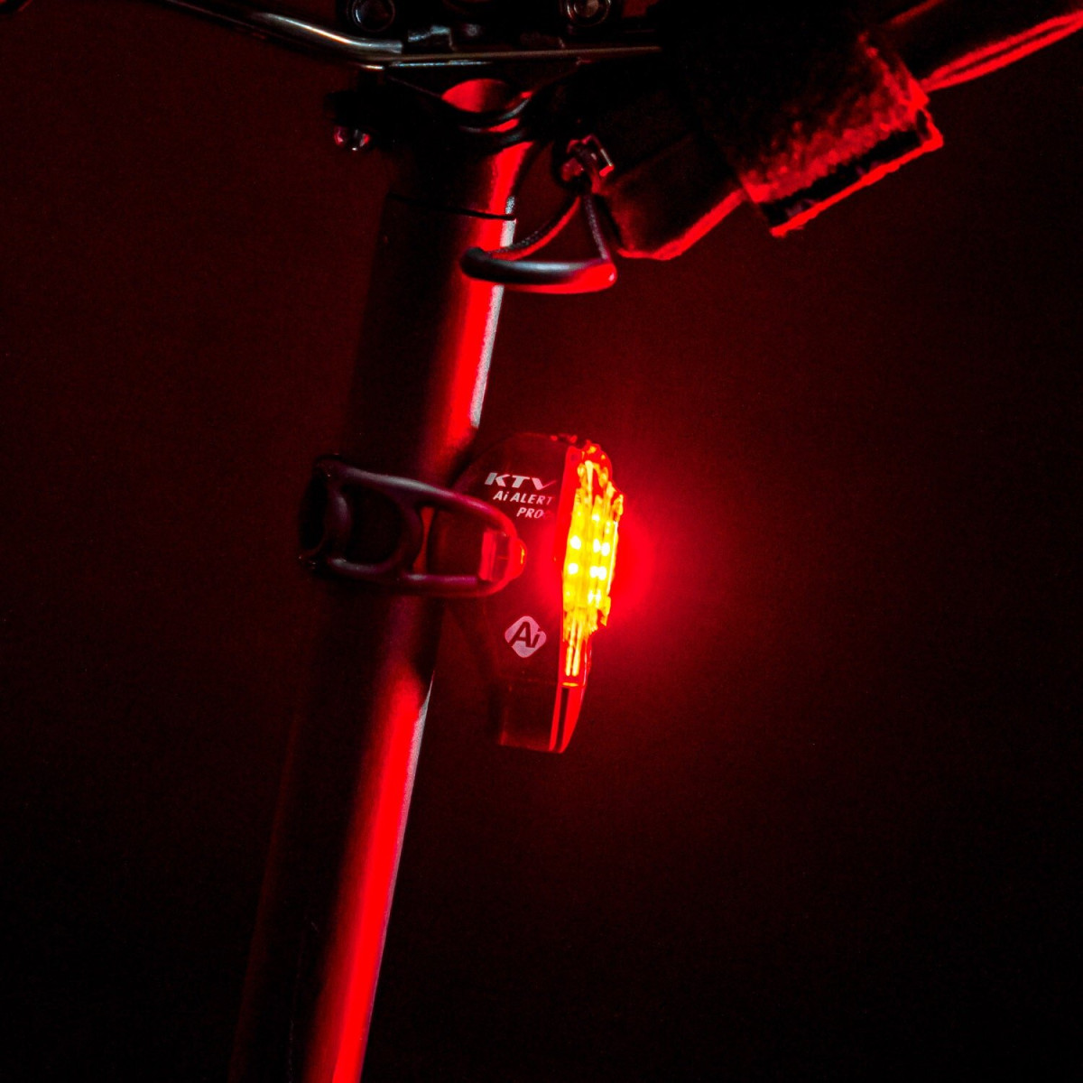 Lezyne KTV PRO+ Ai Alert jalgratta tagatuli
