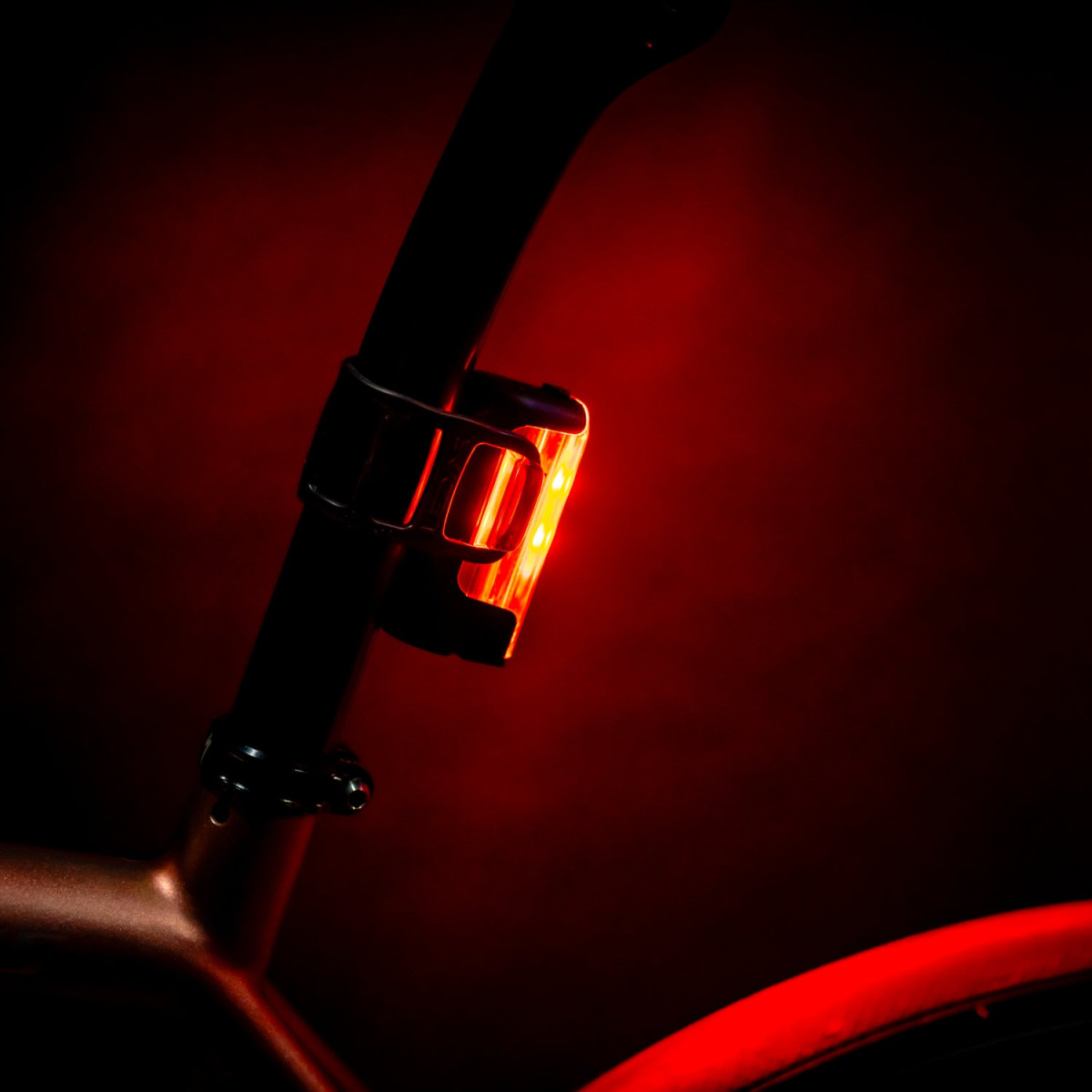 Lezyne Strip Drive 300+ aizmugurējais lukturis
