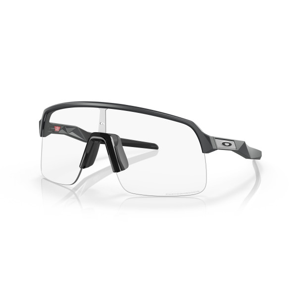 Oakley Sutro Lite päikeseprillid | Matte Carbon - Clear To Black Iridium Photochromic