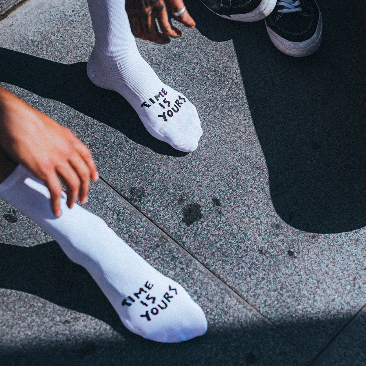 Pacific RIDE IN PEACE Socks | White