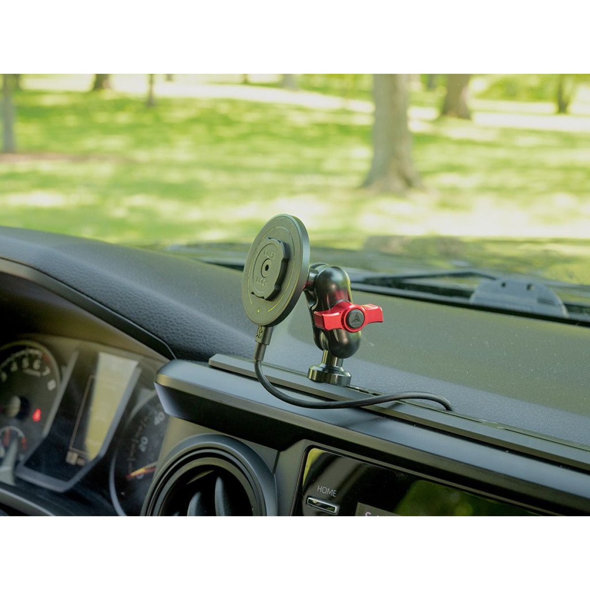 Quad Lock Car 20mm Ball Top Cap adapteris