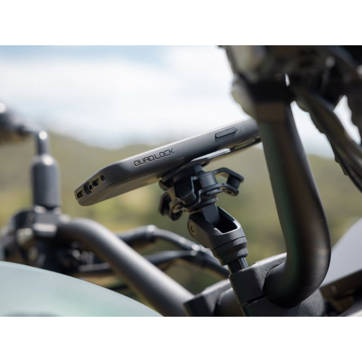 Quad Lock®® mootorratta - juhtraua klamber poltide kinnitus Pro