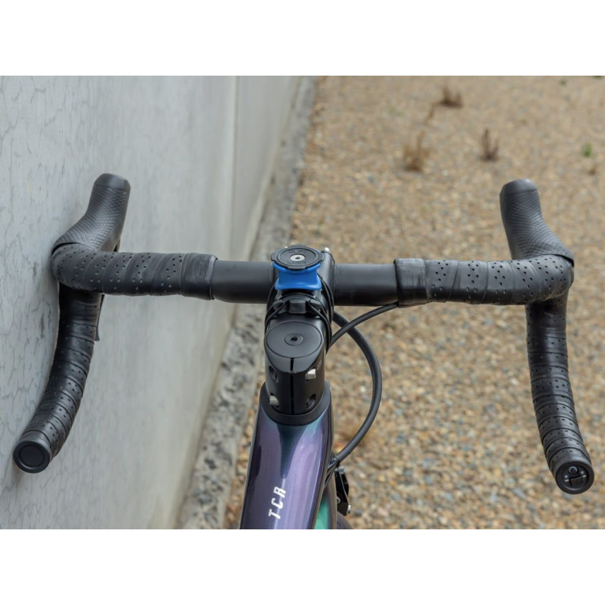 Quad Lock® Flat Bar adapter