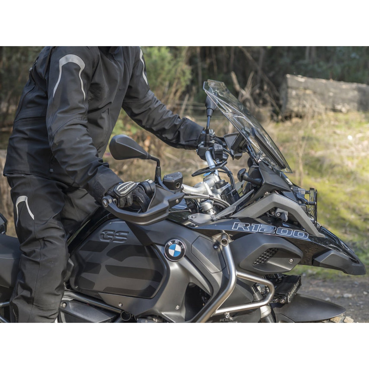Quad Lock® motocikls - stiprinājums uz stūres