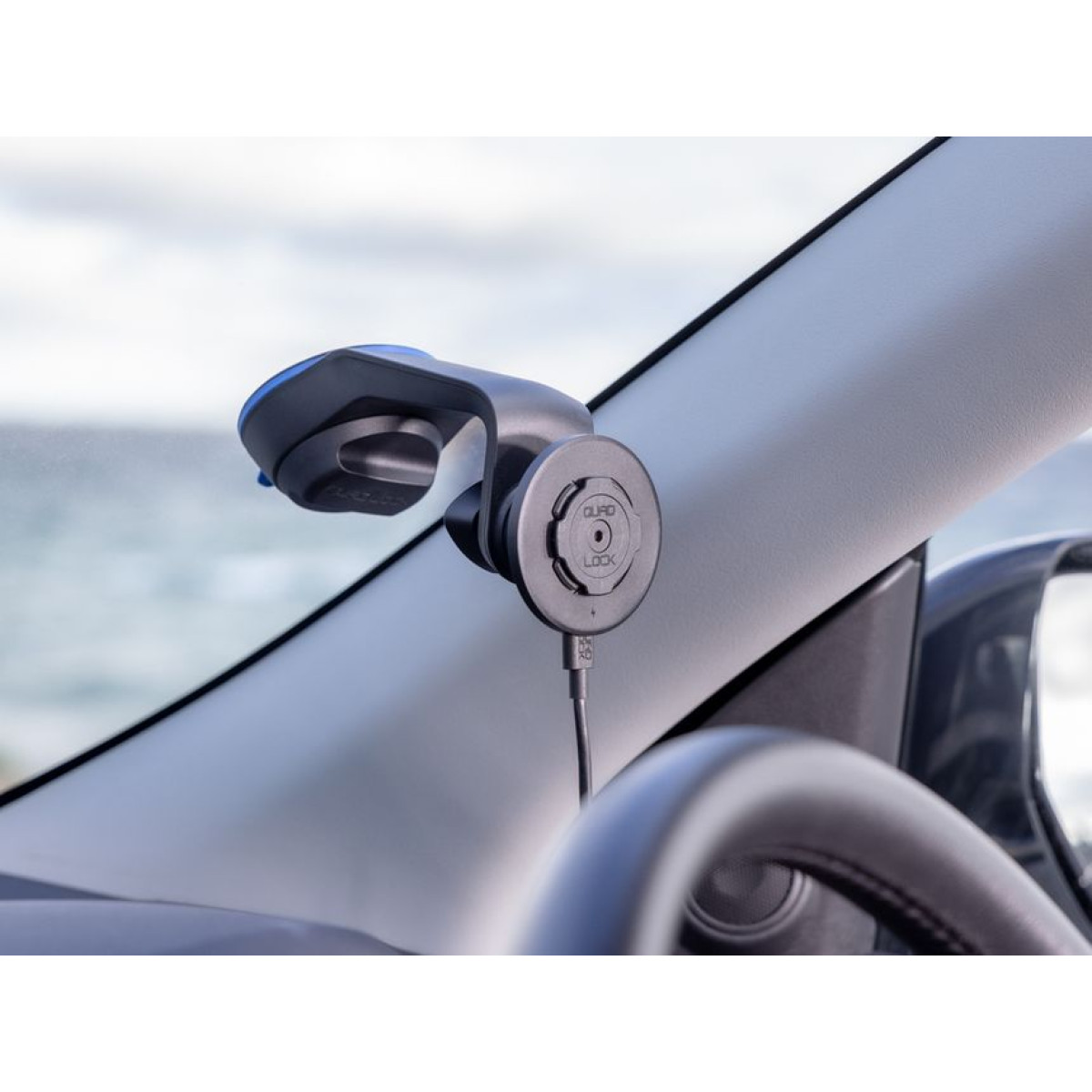 Quad Lock® v2 auto/laud - juhtmevaba laadimispea
