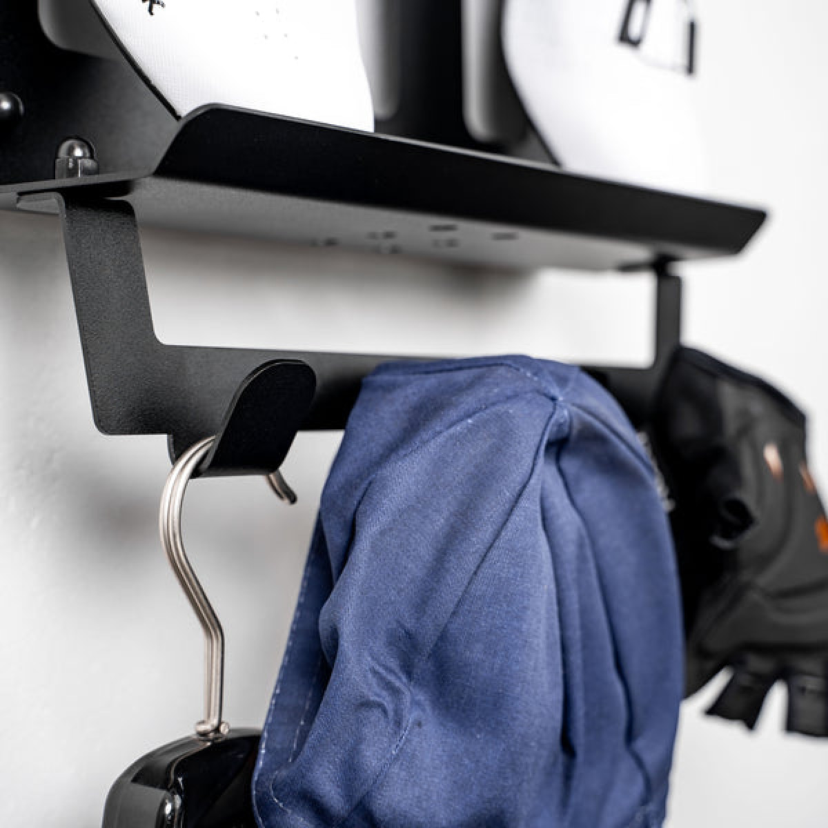 Stasdock Hang On Accessory Holder | Happy Black