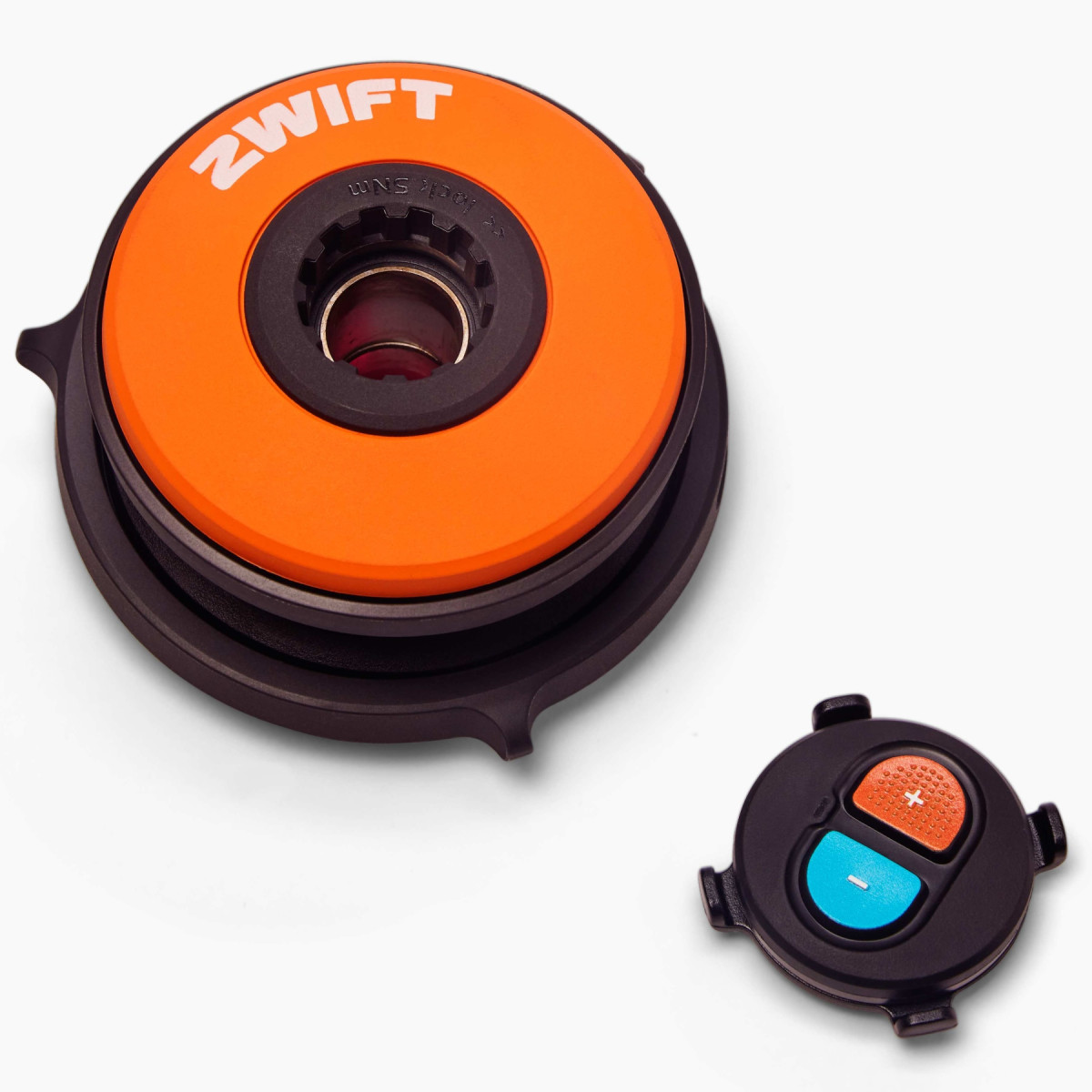 Wahoo KICKR CORE 2 jalgratta treeningrull | Zwift Cog and Click